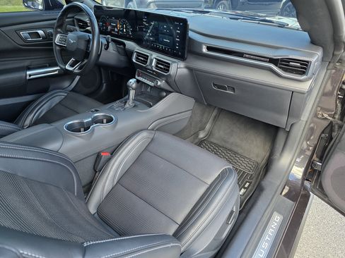 Used 2024 Ford Mustang GT Premium image 10