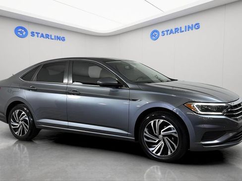 Used 2021 Volkswagen Jetta SEL FWD image 12
