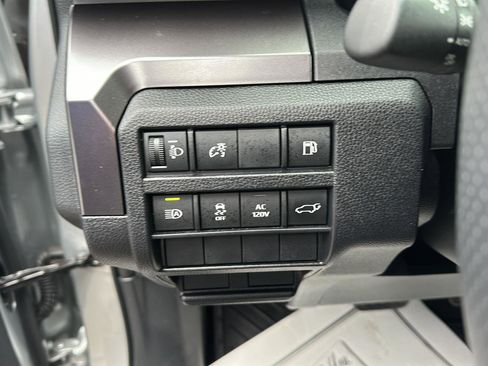 Used 2025 Toyota 4Runner TRD Off-Road Premium image 30