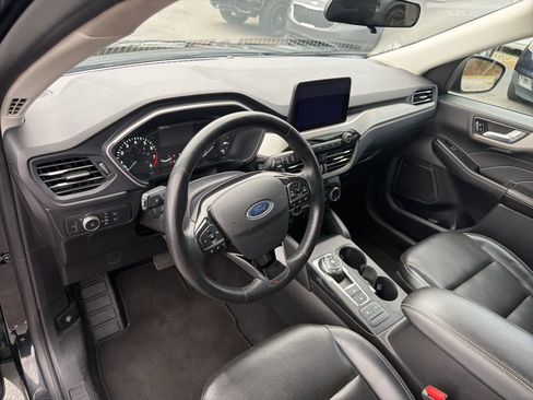 Used 2022 Ford Escape SEL image 8