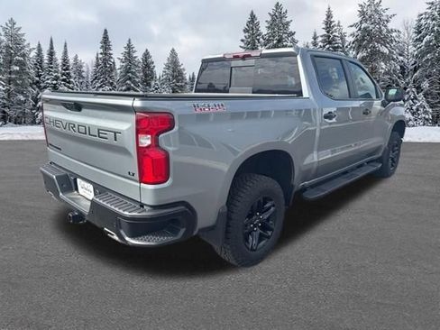 Used 2024 Chevrolet Silverado 1500 LT Trail Boss w/ Convenience Package II image 6