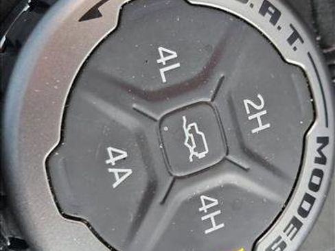 Used 2023 Ford Bronco Wildtrak image 13