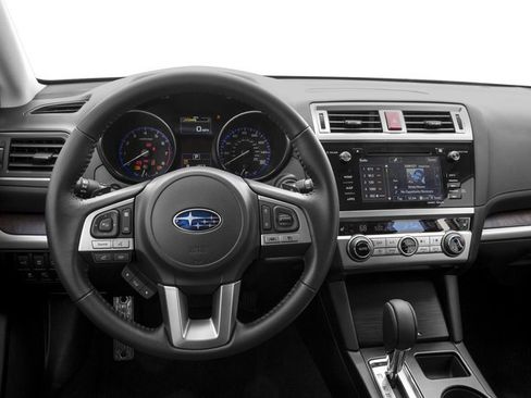 Used 2017 Subaru Outback 3.6R Limited AWD/4WD image 10