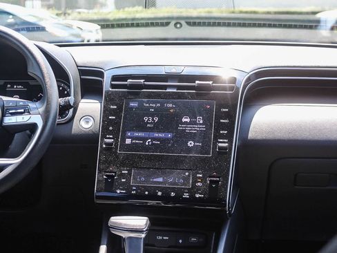 Used 2024 Hyundai Tucson SEL FWD image 17