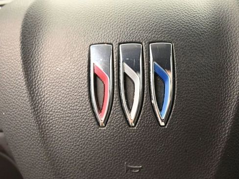 Used 2025 Buick Encore GX Preferred image 36