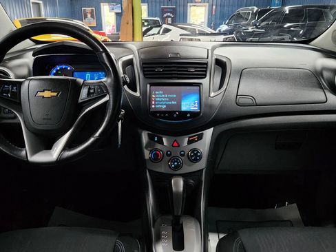 Used 2016 Chevrolet Trax LT w/ LT Convenience Package image 20