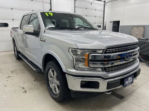 Used 2019 Ford F150 Lariat image 3