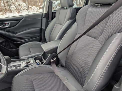 Used 2021 Subaru Forester Premium image 16