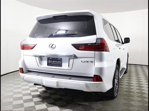 Used 2018 Lexus LX 570 4WD image 5