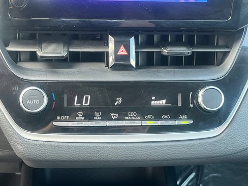 Used 2024 Toyota Corolla LE FWD image 22