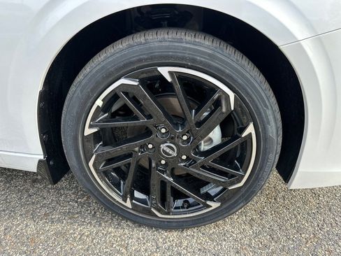 New 2026 Nissan Sentra SR w/ SR Premium Package FWD image 11