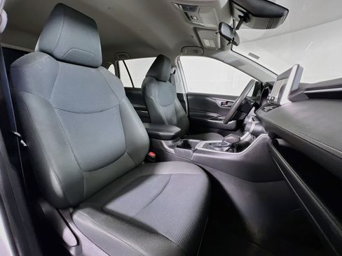 Used 2023 Toyota RAV4 LE AWD/4WD image 23