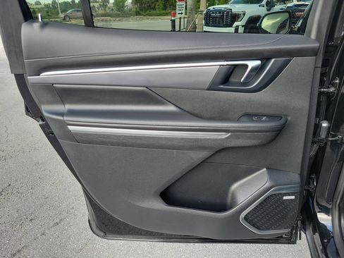 Used 2025 Buick Enclave Sport Touring w/ Power Package image 27