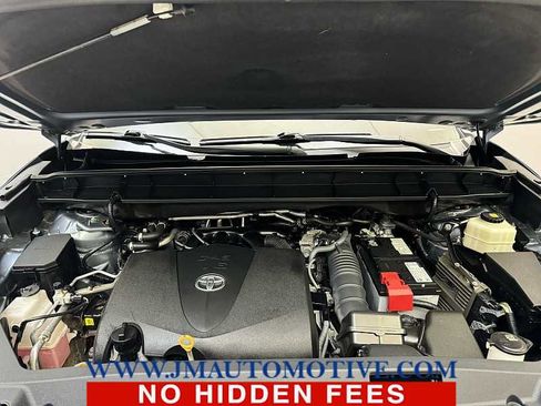 Used 2021 Toyota Highlander Platinum image 9