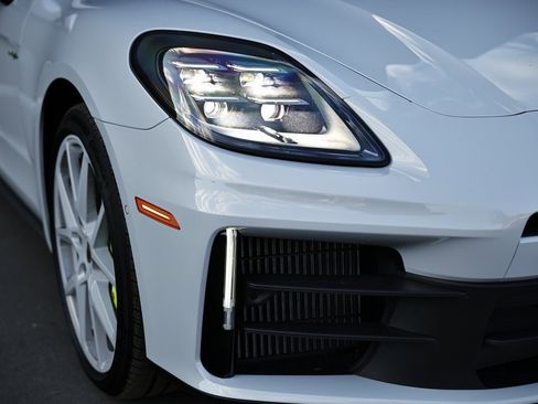 New 2026 Porsche Panamera 4 image 19