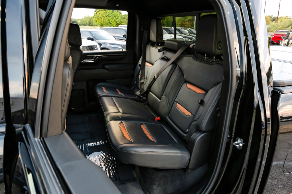 Used 2024 GMC Sierra 3500 AT4 w/ AT4 Premium Plus Package AWD/4WD image 35