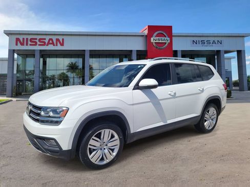 Used 2019 Volkswagen Atlas SE w/ Towing Package FWD image 4