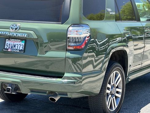 Used 2022 Toyota 4Runner TRD Sport w/ Technology Package AWD/4WD image 8