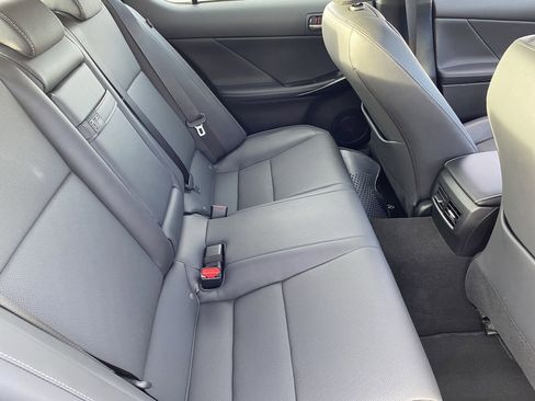 Used 2024 Lexus IS 300 300 w/ Premium Package image 15