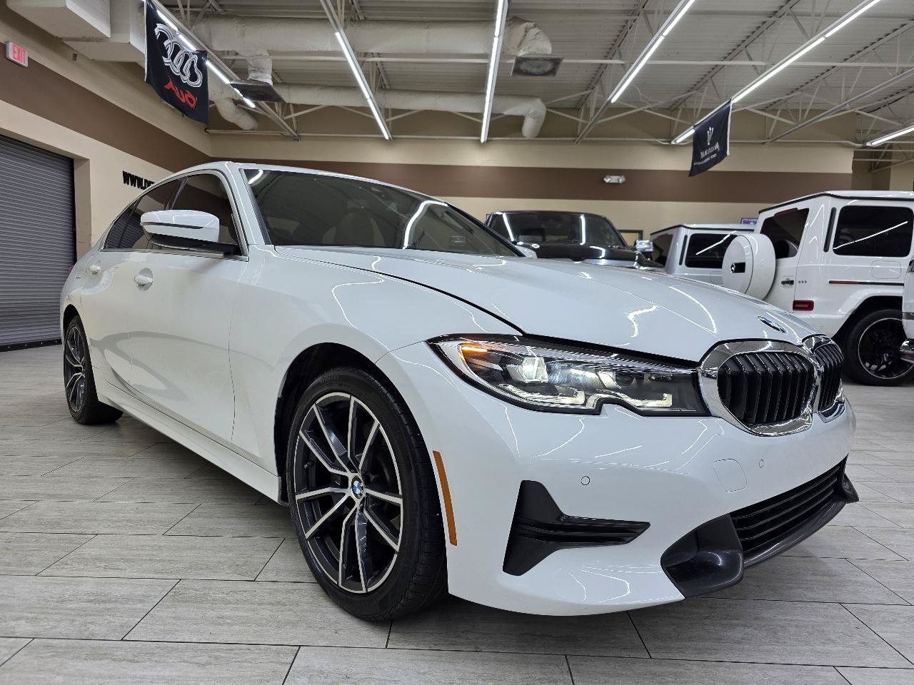 Used 2020 BMW 330i Sedan w/ Convenience Package RWD image 4