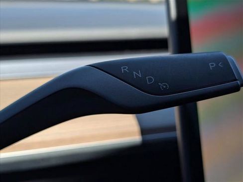 Used 2023 Tesla Model 3 Standard Range RWD image 16
