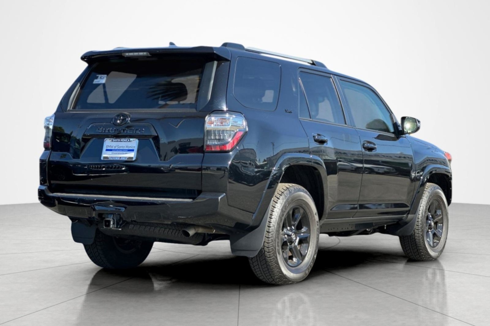 Used 2024 Toyota 4Runner SR5 Premium w/ Moonroof Package AWD/4WD image 5