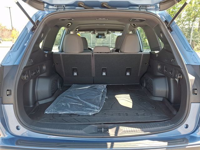 Certified 2025 Subaru Forester AWD/4WD image 27