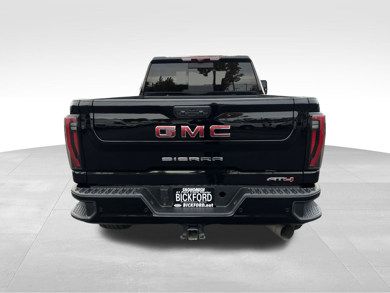Used 2024 GMC Sierra 2500 AT4 w/ AT4 Premium Plus Package AWD/4WD image 6