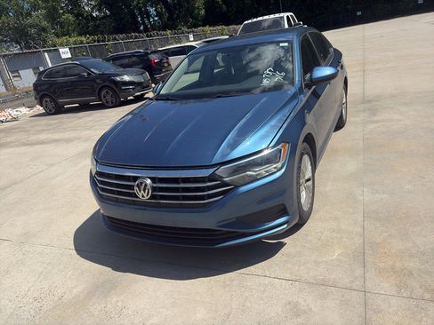 Used 2020 Volkswagen Jetta S w/ Driver Assistance Package FWD image 2