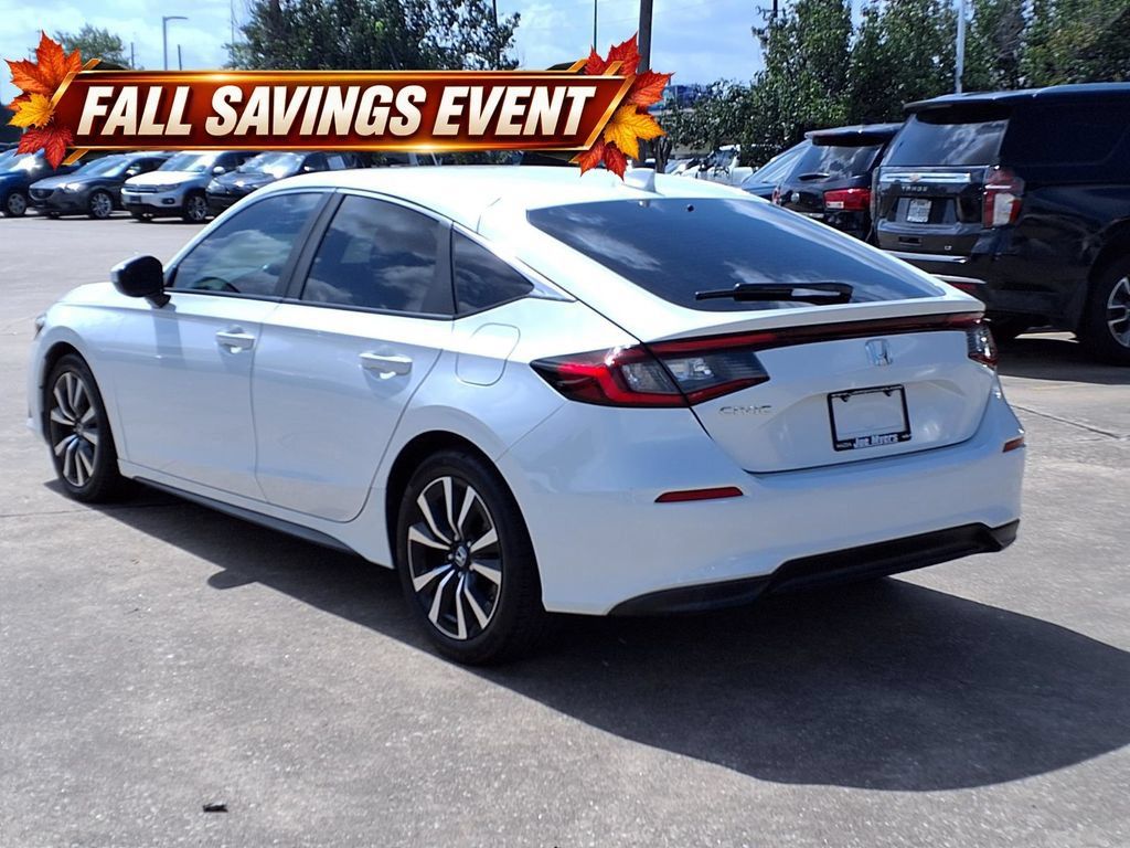 Used 2024 Honda Civic EX-L image 2