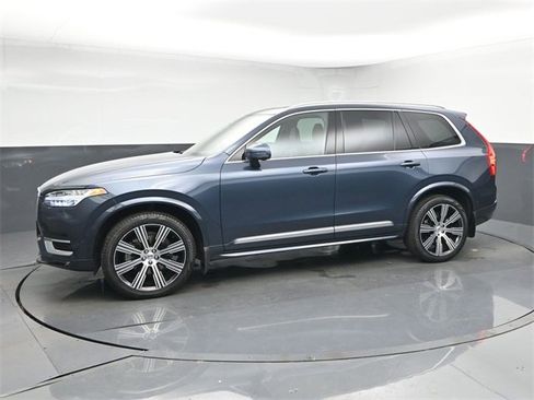 Used 2023 Volvo XC90 B6 Ultimate w/ Protection Package image 4