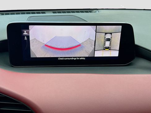 Used 2025 MAZDA MAZDA3 Hatchback w/Premium Plus Pkg image 10