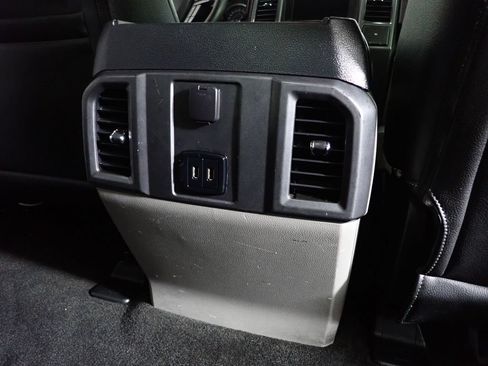 Used 2019 Ford F150 XLT AWD/4WD image 32