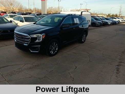 Used 2023 GMC Terrain SLT image 8