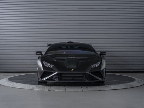 Used 2024 Lamborghini Huracan STO RWD image 8