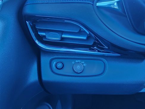 New 2026 Buick Envista Sport Touring image 18