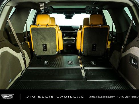 Used 2024 Cadillac Escalade Sport w/ LPO, ONYX Package AWD/4WD image 35