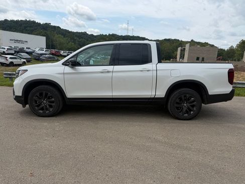 Used 2023 Honda Ridgeline Sport image 4