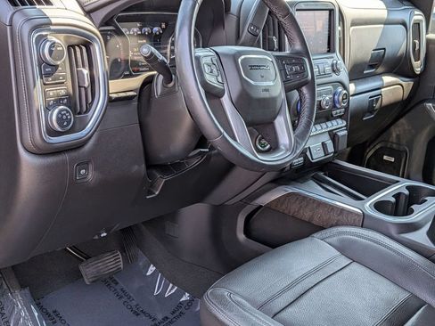 Used 2023 GMC Sierra 2500 Denali w/ Denali Ultimate Package AWD/4WD image 16
