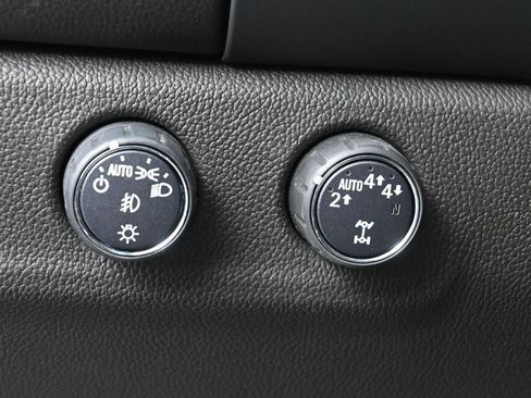 Used 2022 GMC Canyon Elevation w/ Elevation Premium Package image 15