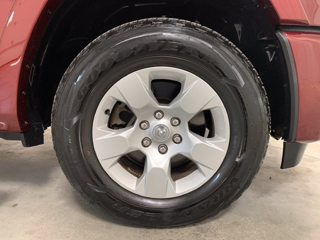 Used 2025 RAM 1500 Big Horn AWD/4WD image 13