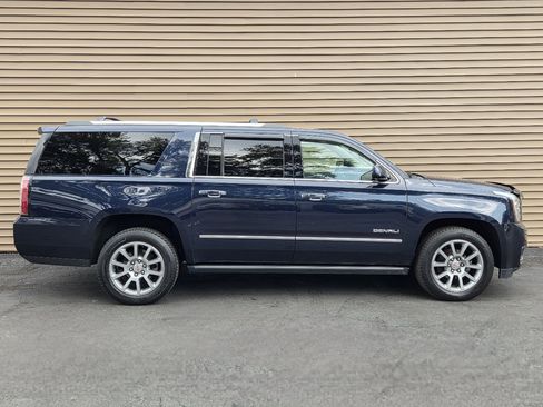 Used 2020 GMC Yukon XL Denali image 7