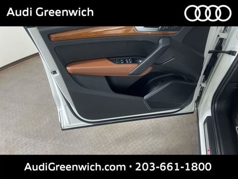 Used 2023 Audi Q5 2.0T Premium w/ Convenience Package AWD/4WD image 19