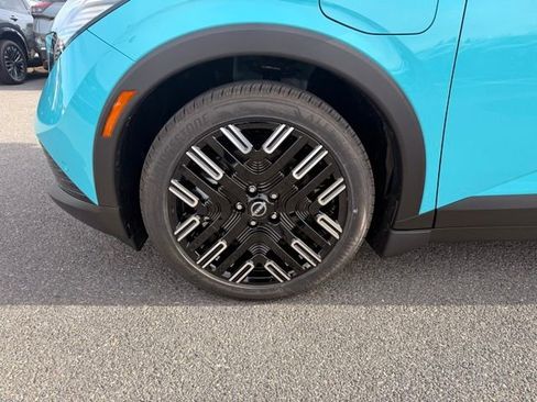 New 2026 Nissan Leaf Platinum+ w/ Cargo Package (Platinum+) image 9