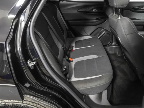Used 2024 Chevrolet TrailBlazer LT FWD image 39