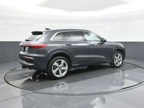 Used 2025 Audi Q5 Premium Plus w/ Premium Plus AWD/4WD image 7