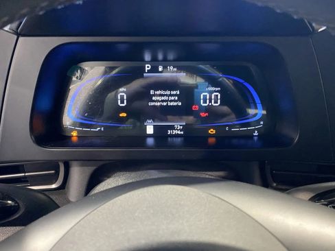 Used 2025 Hyundai Elantra Sport image 12