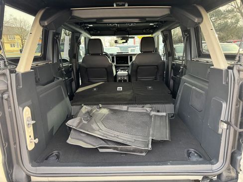 Used 2025 Ford Bronco Outer Banks image 10