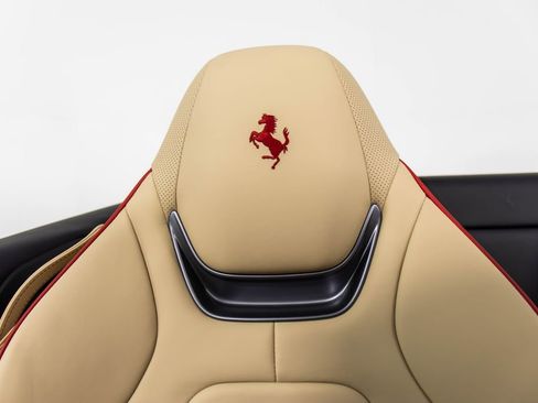 Certified 2019 Ferrari Portofino image 56
