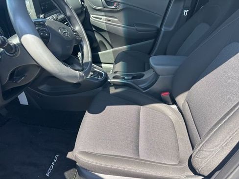 Used 2023 Hyundai Kona SEL AWD/4WD image 9